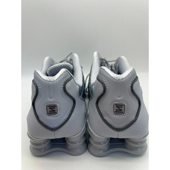 Nike Shox TL Men\'s Size 10.5 Wolf Grey Iron Grey Running Shoes AV3595-015